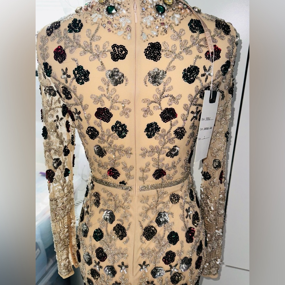 NWT $998 MAC DUGGAL 2025 LONG SEQUINED FLORAL MAXI GOWN DRESS 9170 SIZE 4 NUDE - Picture 4 of 6